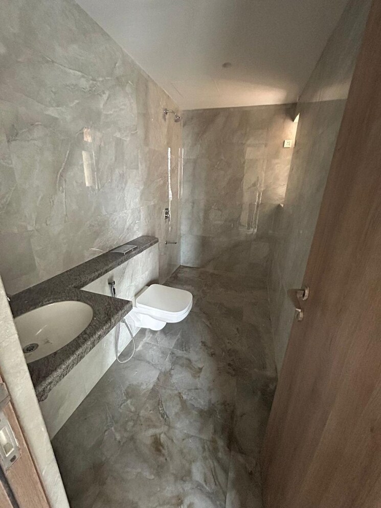 Bathroom, one-meraki 3 Bedroom 1300 Sq.Ft. Apartment In Chembur Mumbai 9019349