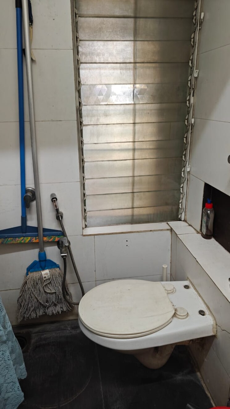 Bathroom, blue-bell 3 Bedroom 650 Sq.Ft. Apartment In Majiwada Thane 9019345