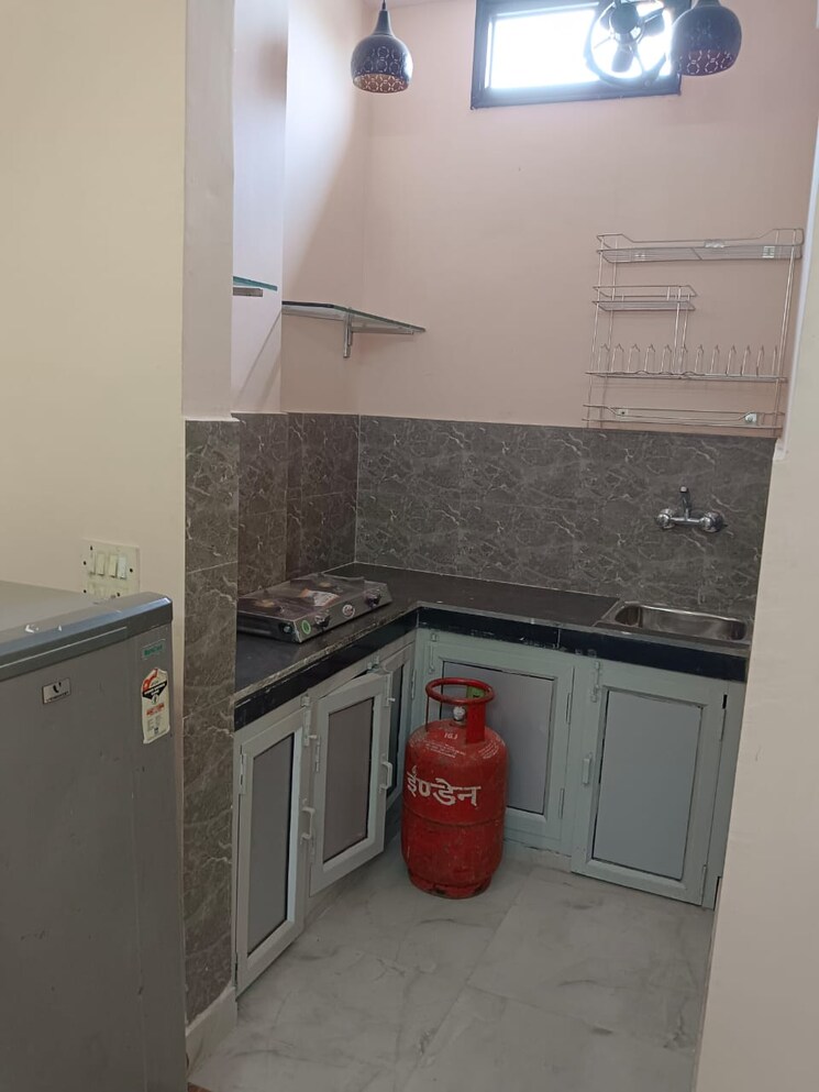 undefined, lajpat nagar 4 1 Bedroom 567 Sq.Ft. Builder Floor In Lajpat Nagar 4 Delhi 9019363