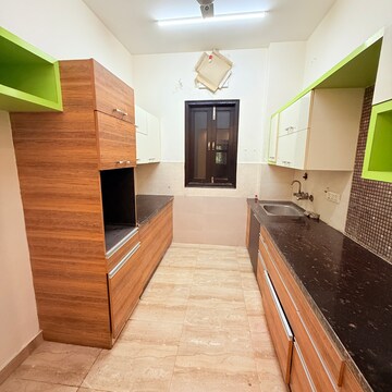 Kitchen in 3.5 BHK Builder Floor at RWA Apartments Sector 108, Sector 108 – for Rent