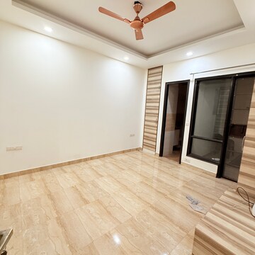 Room in 3.5 BHK Builder Floor at RWA Apartments Sector 108, Sector 108 – for Rent