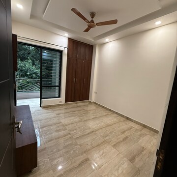 Room in 3.5 BHK Builder Floor at RWA Apartments Sector 108, Sector 108 – for Rent