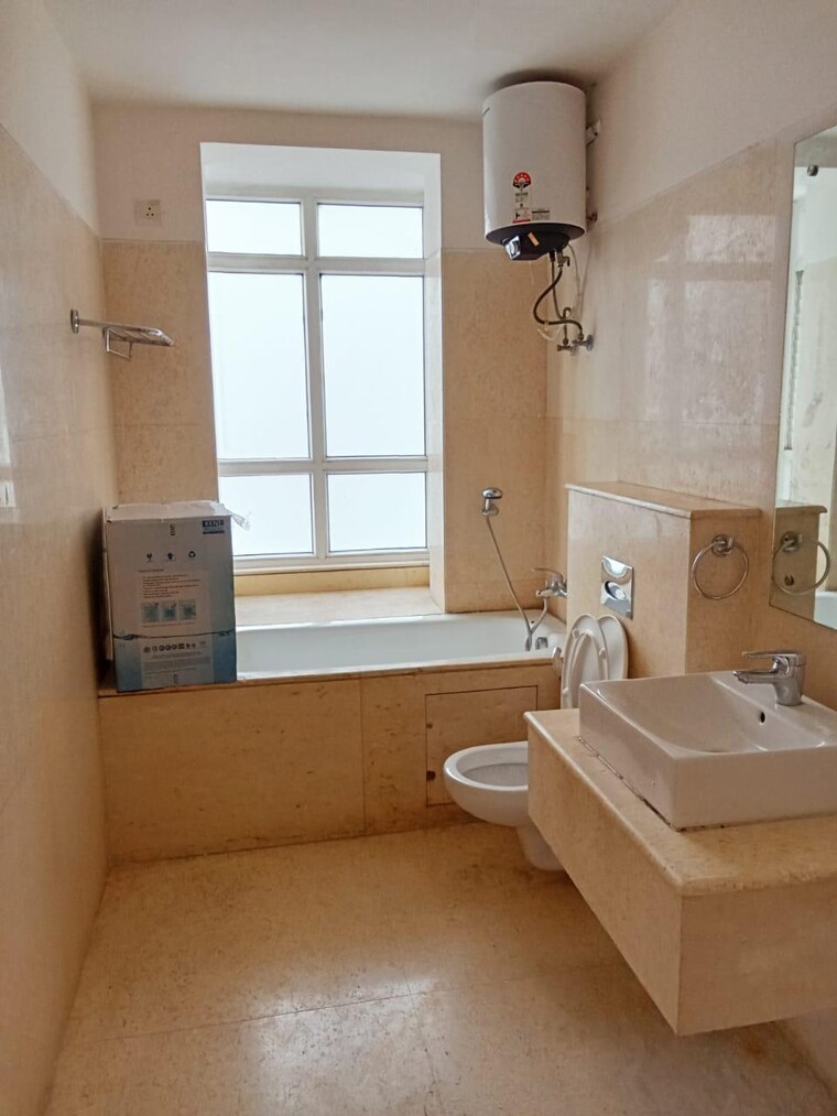 Bathroom, emaar-the-palm-drive-the-sky-terraces 4 Bedroom 3800 Sq.Ft. Penthouse In Sector 66 Gurgaon 9019462