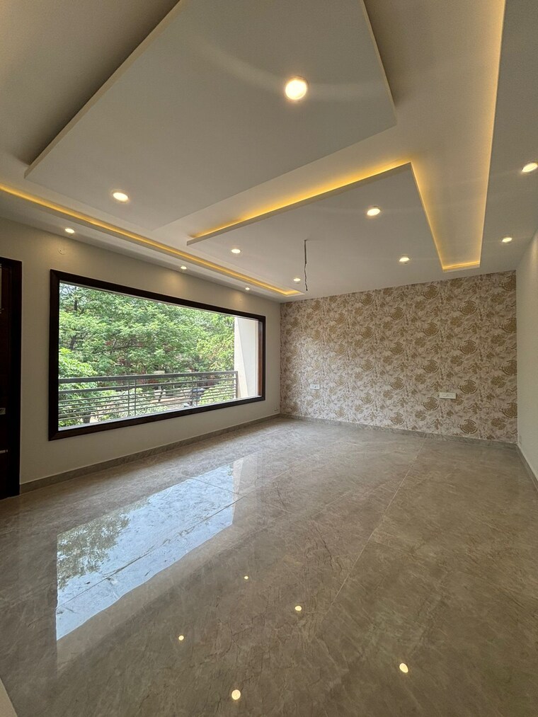 Room, sector 91 6 Bedroom 250 Sq.Yd. Independent House In Sector 91 Mohali 9019499