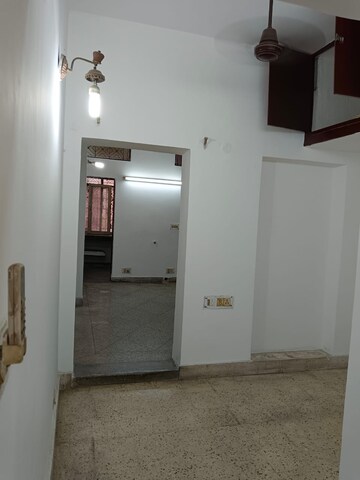 2 BHK Builder Floor For Rent in Lajpat Nagar 4