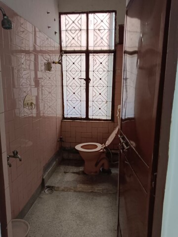 Bathroom in 2 BHK Builder Floor at Lajpat Nagar 4 – for Rent