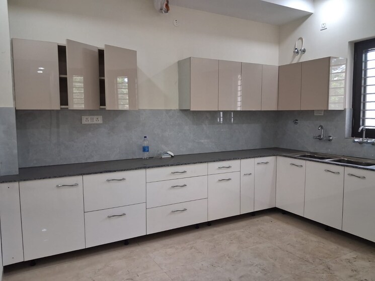 Kitchen, sector 28 4 Bedroom 350 Sq.Yd. Builder Floor In Sector 28 Faridabad 9019521