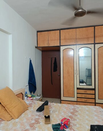 Bedroom in 2 BHK Apartment at Lok Sarita, Andheri East – for Rent