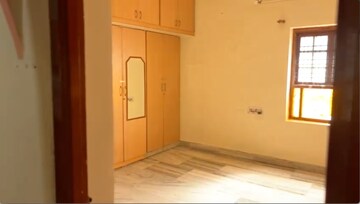 Room in 2.5 BHK Villa at Serilingampally – for Rent