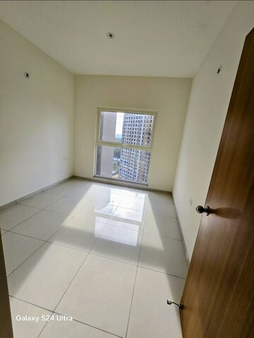 Room in 2 BHK Apartment at Sobha Dream Gardens, Thanisandra Main Road – for Rent