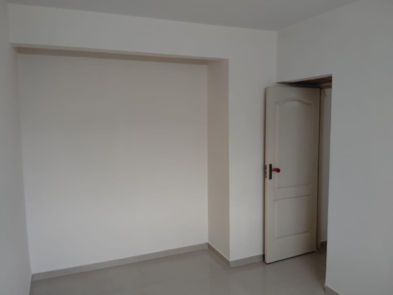2 BHK Apartment For Rent in Kalpataru Hills
