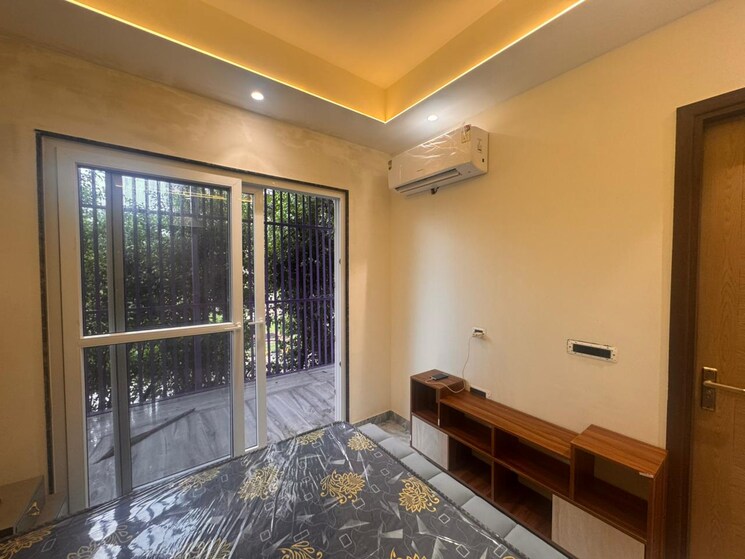 Bedroom, dlf phase i 4 Bedroom 500 Sq.Yd. Builder Floor In Dlf Phase I Gurgaon 9019645