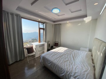 2 BHK Apartment For Rent in Mall Road