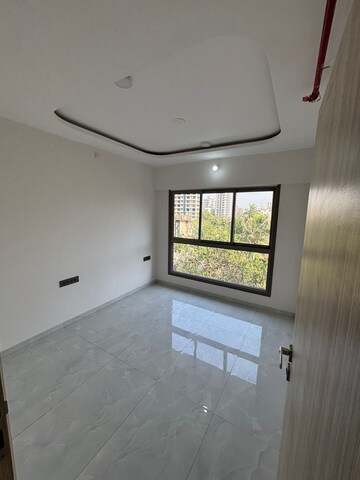 Room in 1 BHK Apartment at Paradigm 71 Midtown, Chembur – for Sale