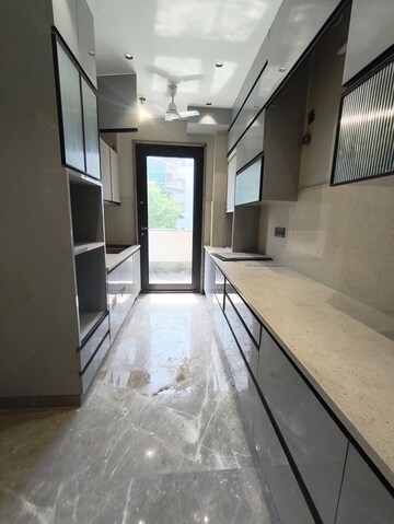 Kitchen in 5 BHK Builder Floor at Green Wood City, Sector 45 – for Sale