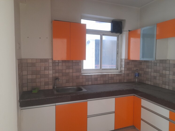Kitchen, bptp-district-phase-2 3 Bedroom 150 Sq.Yd. Builder Floor In Sector 84 Faridabad 9019703