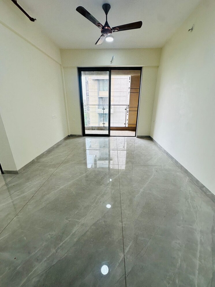 Room, hubtown-seasons 3 Bedroom 1000 Sq.Ft. Apartment In Chembur Mumbai 9019812
