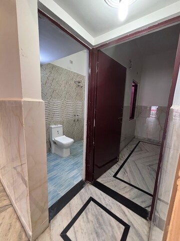 Bathroom in 1.5 BHK Builder Floor at New Palam Vihar – for Rent