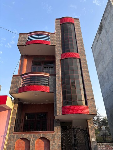 1.5 BHK Builder Floor – Exterior View View at New Palam Vihar - for Rent