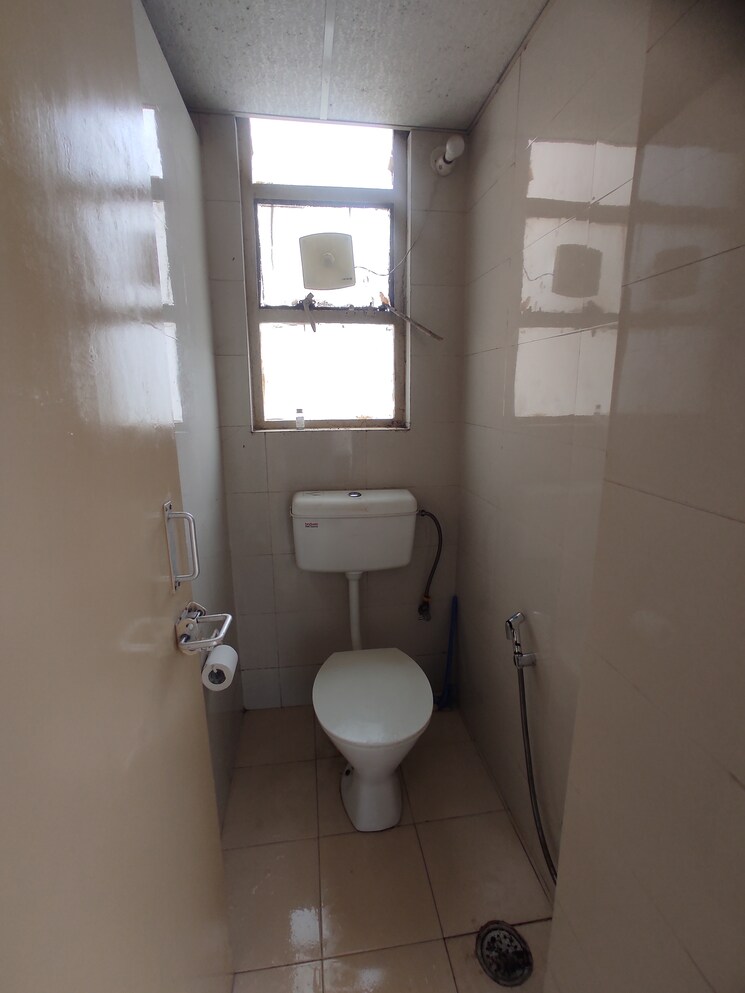 Bathroom, lotus-homz 1 Bedroom 405 Sq.Ft. Apartment In Sector 111 Gurgaon 9019848