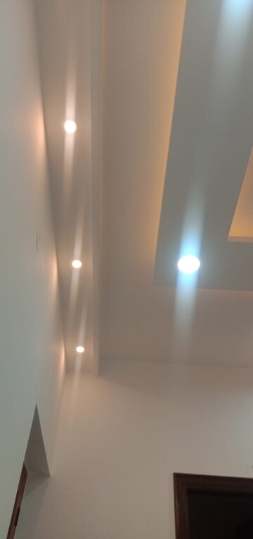Building Lobby in 3 BHK Builder Floor at BPTP District 3, Sector 85 – for Sale