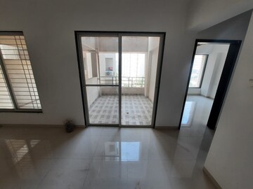 Room in 2 BHK Apartment at Shree Nidhi, Lohgaon – for Rent
