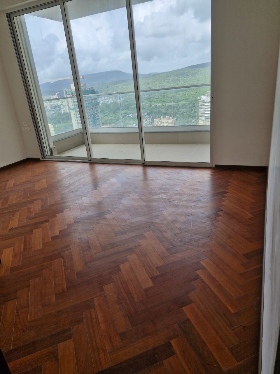 5 BHK + Extra Room Apartment For Rent in Omkar Alta Monte