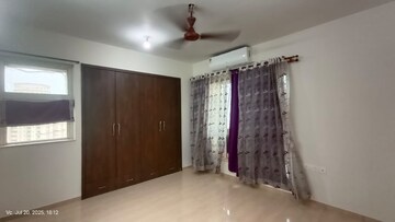 Bedroom in 3 BHK Apartment at Hiranandani Meadows, Manpada – for Rent