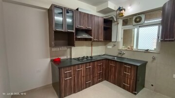 Kitchen in 3 BHK Apartment at Hiranandani Meadows, Manpada – for Rent