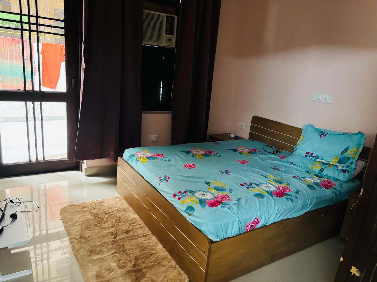 1 BHK + Pooja Room Builder Floor For Rent in Sector 23