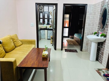 Living Room in 1 BHK Builder Floor at Sector 23 – for Rent