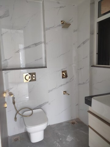 Bathroom in 3 BHK Apartment at Smart World Orchard, Sector 61 – for Rent