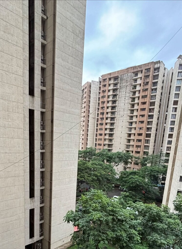 Exterior View, lodha-splendora 2 Bedroom 771 Sq.Ft. Apartment In Ghodbunder Road Thane 9019963