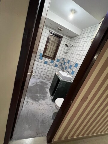 Furnished Amenities in 1 BHK Builder Floor at Chattarpur – for Rent