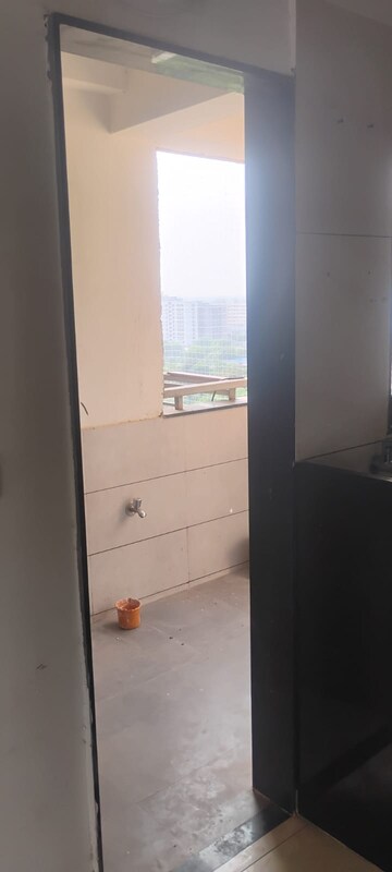  3 BHK Apartment at Vaishnodevi Circle – for Rent