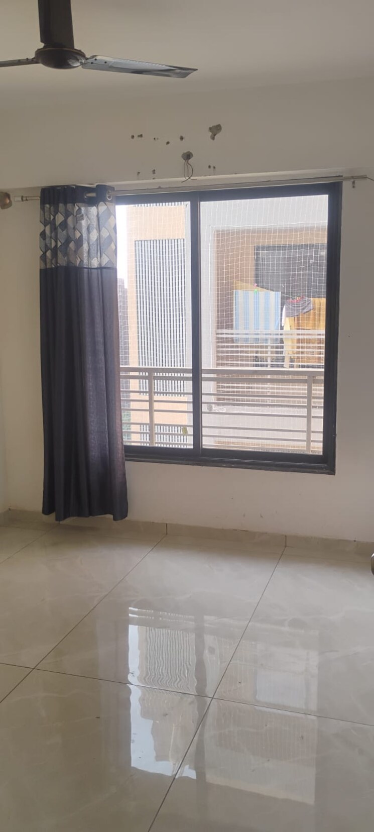 Room, vaishnodevi circle 3 Bedroom 1890 Sq.Ft. Apartment In Vaishnodevi Circle Ahmedabad 9019977