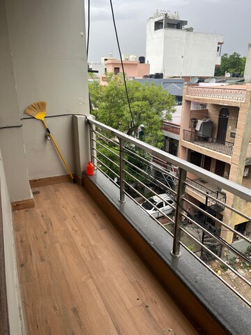 Balcony in 1 BHK Builder Floor at Sector 23 – for Rent