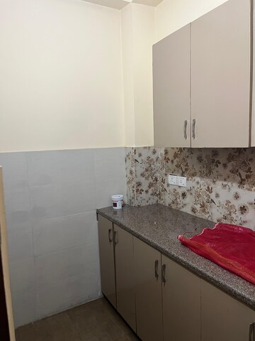 Kitchen in 1 BHK Builder Floor at Sector 23 – for Rent