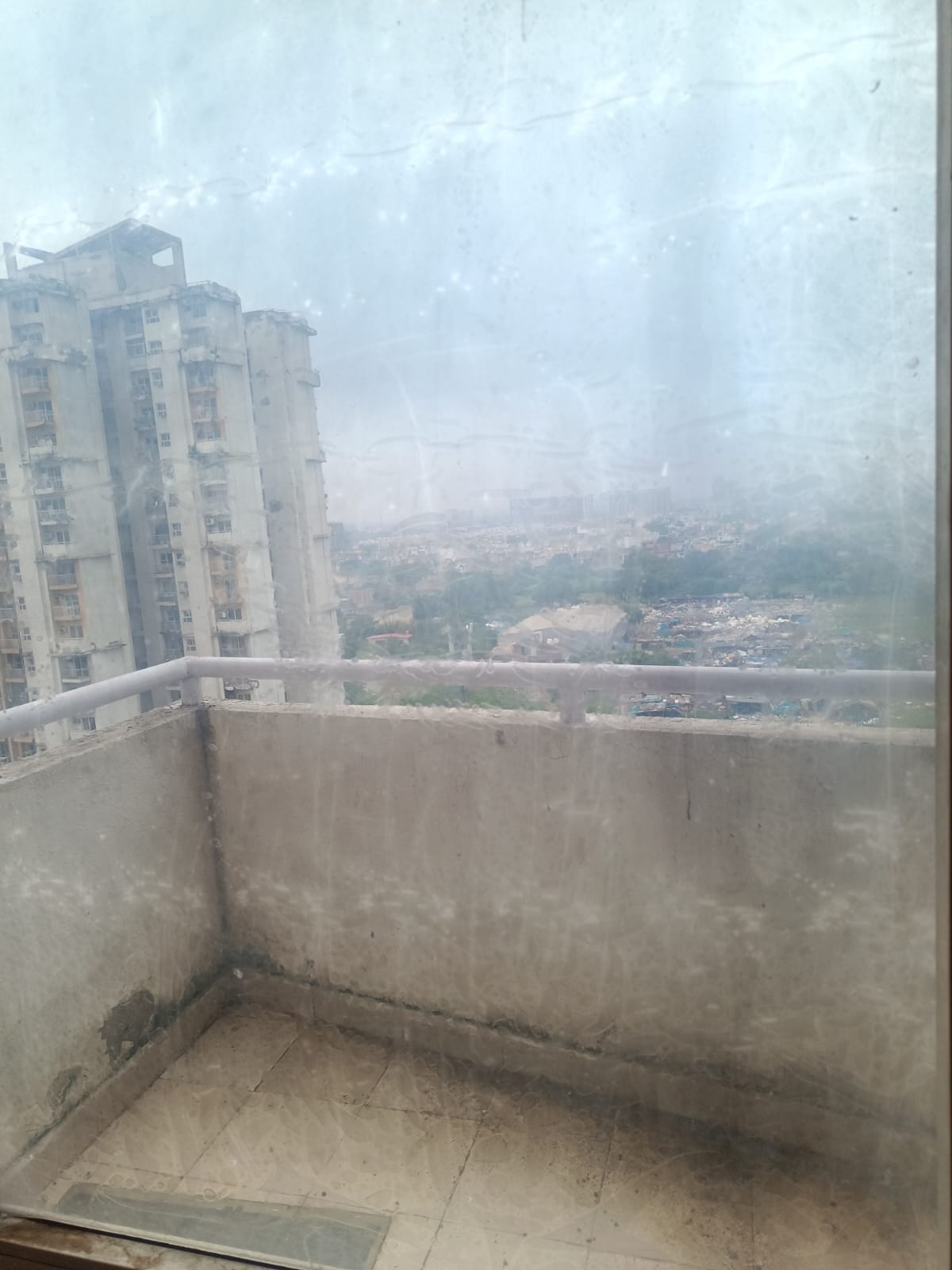 3.5 BHK + Pooja Room,Servant Room,Study Room,Extra Room Apartment For Sale in BPTP Princess Park