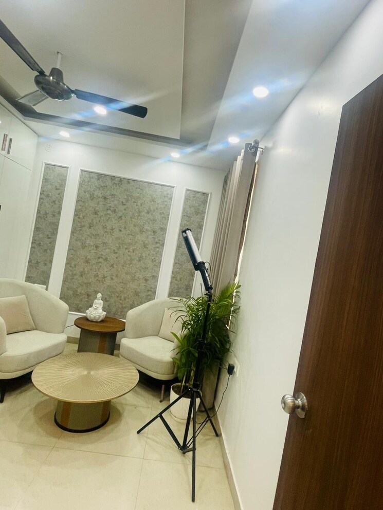 Team Area, shree-vardhman-green-court 2 Bedroom 626 Sq.Ft. Apartment In Sector 90 Gurgaon 9019976