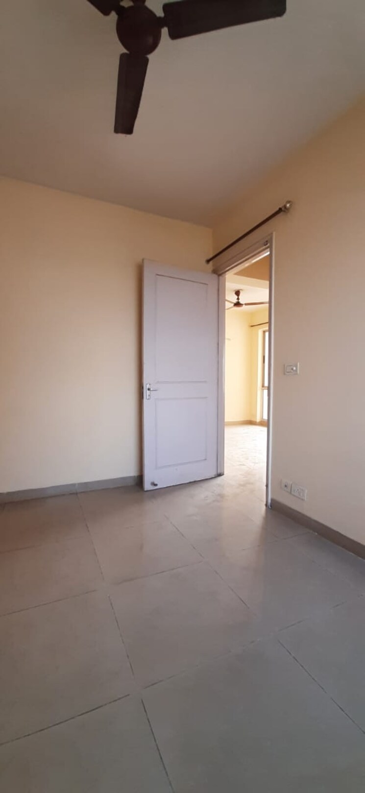 Room, eros-wembley-estate 3 Bedroom 1850 Sq.Ft. Apartment In Sector 50 Gurgaon 9020015