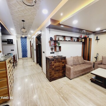 Living Room in 6+ BHK Independent House at Dlf Phase iv – for Sale