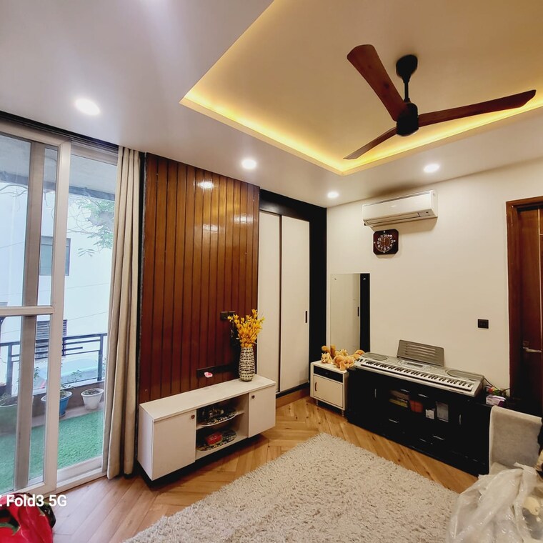 Kitchen, dlf phase iv 6+ Bedroom 270 Sq.Yd. Independent House In Dlf Phase iv Gurgaon 9020044