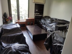 Team Area in 4 BHK Builder Floor at Greater Kailash – for Sale