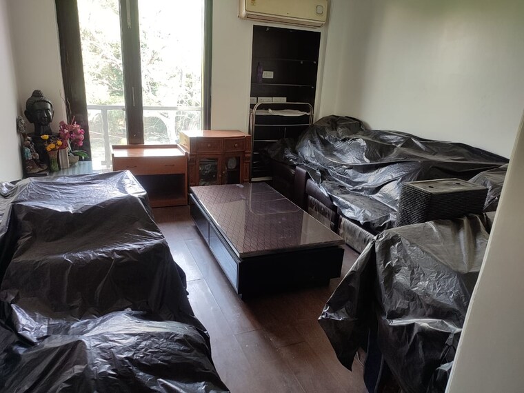 Team Area, greater kailash 4 Bedroom 4500 Sq.Ft. Builder Floor In Greater Kailash Delhi 9020053