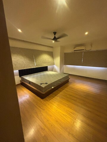 6 BHK Villa For Rent in Versova