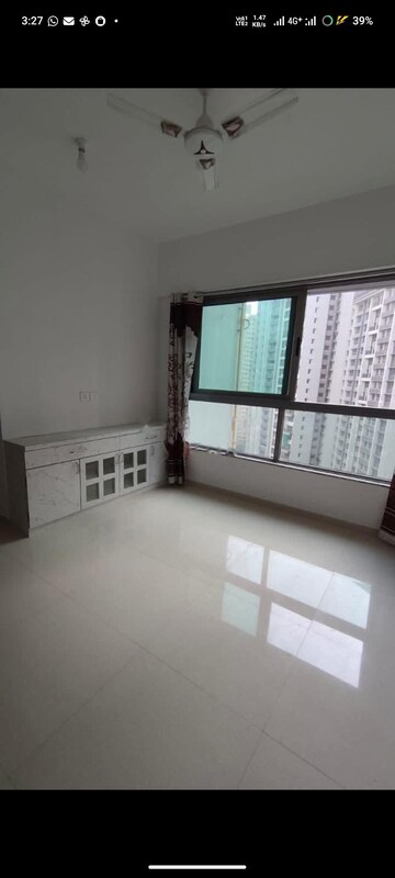 2 BHK Apartment For Rent in Kalpataru Paramount, Kapur Bawdi