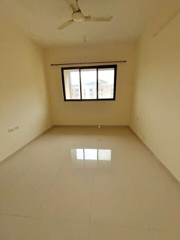 2.5 BHK Apartment For Rent in Lodha Splendora, Ghodbunder Road