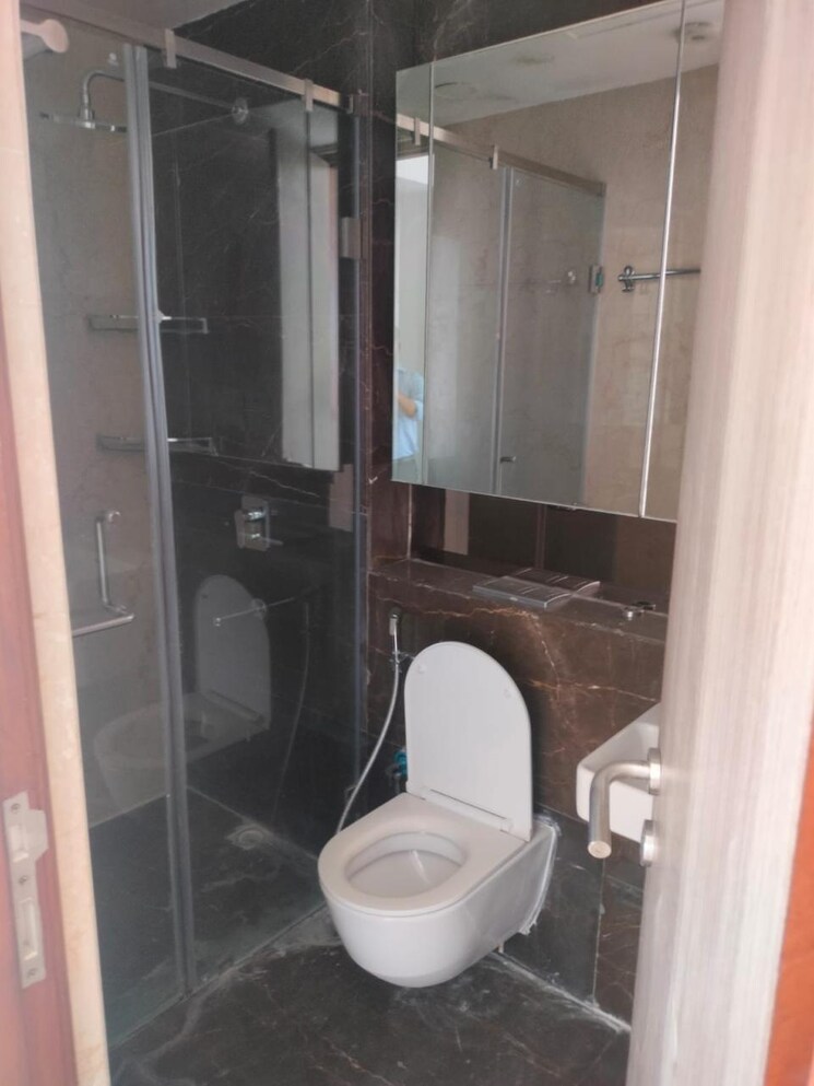 Bathroom, lodha-the-park 3 Bedroom 1150 Sq.Ft. Apartment In Worli Mumbai 9020158