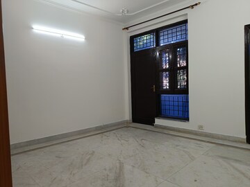 Room in 3 BHK Builder Floor at Kohli One Malibu Town, Sector 47 – for Rent